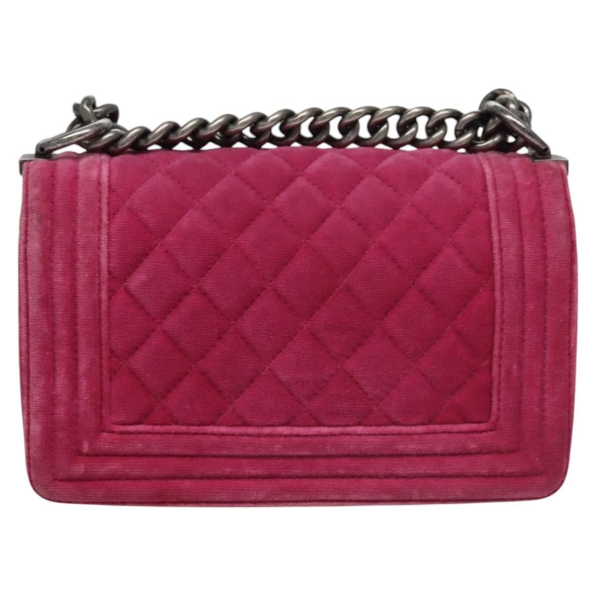 Chanel Boy Flap Bag - Brandsamsara