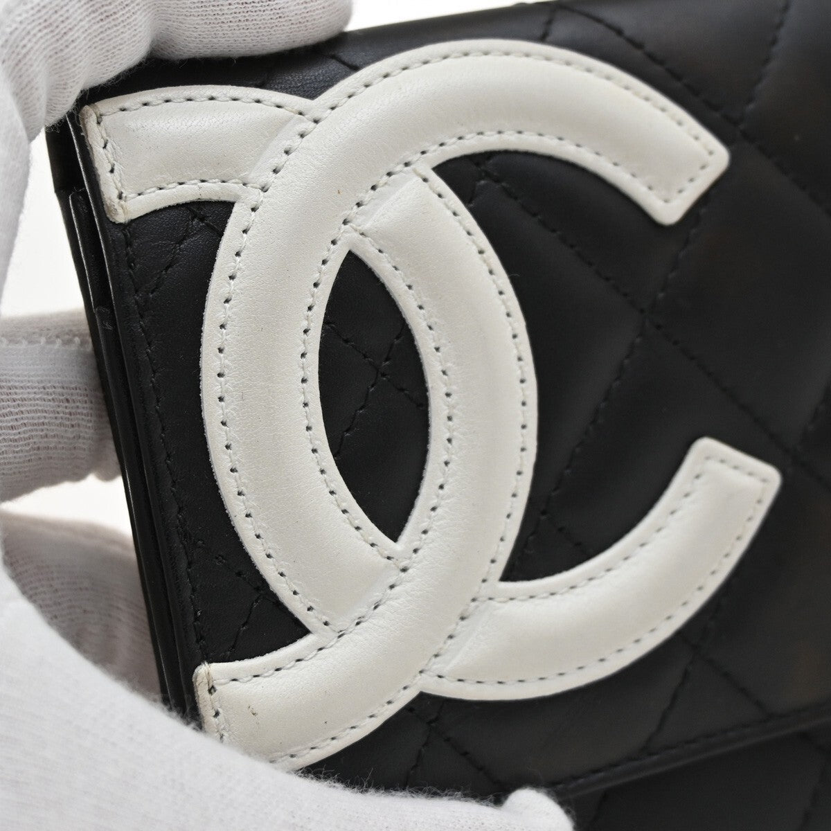 Chanel Cambon Bifold Wallet - Brandsamsara