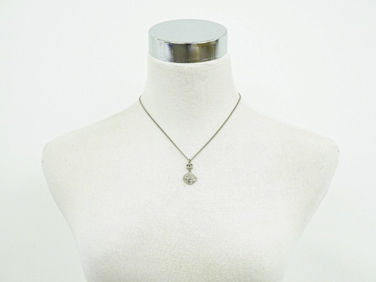 Chanel Camellia Pendant Necklace - Brandsamsara