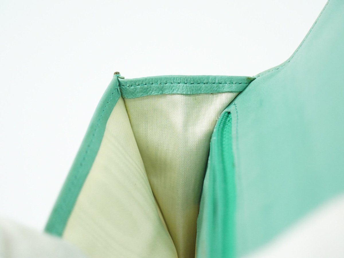 Chanel CC Compact Wallet - Brandsamsara