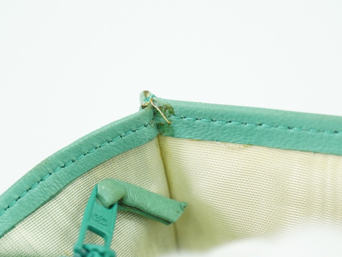 Chanel CC Compact Wallet - Brandsamsara