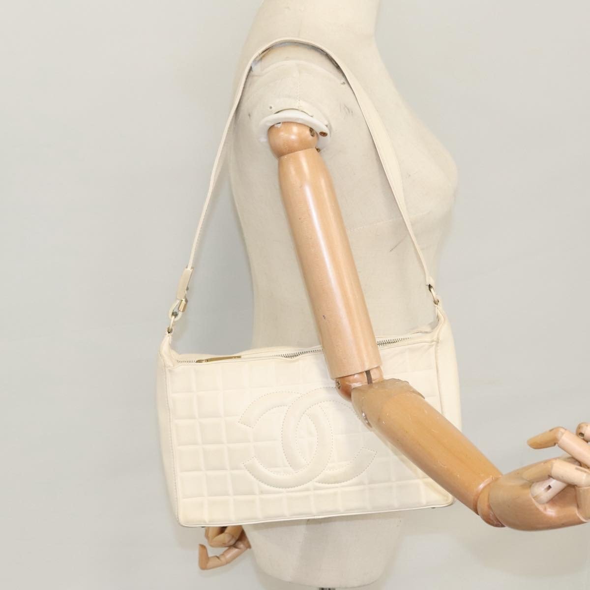 Chanel Chocolate Bar CC Shoulder Bag - Brandsamsara