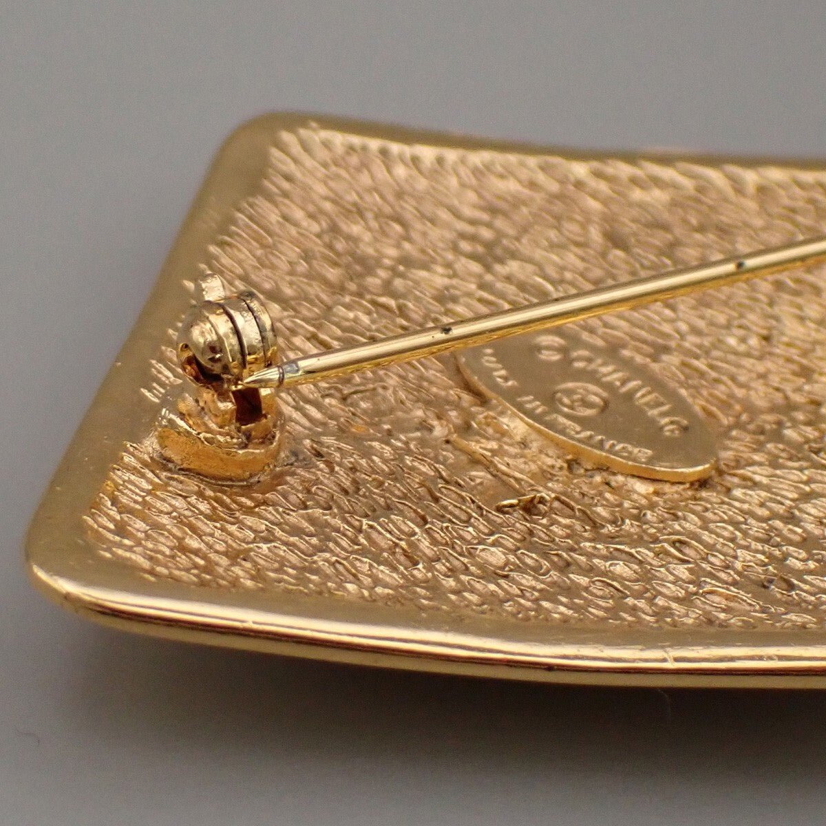 Chanel Vintage CC Diamond Brooch - Brandsamsara