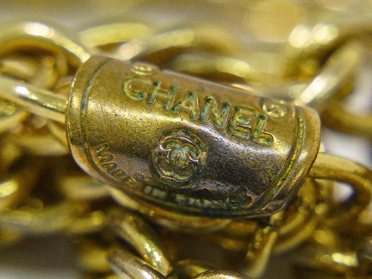 Chanel Vintage CC Round Pendant Chain Necklace - Brandsamsara