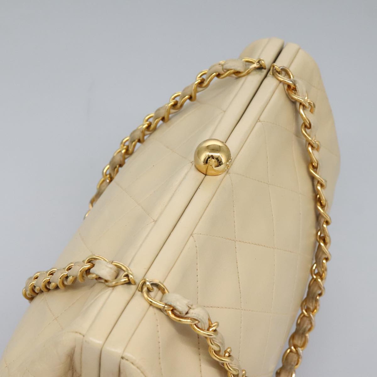 Chanel Vintage Clutch - Brandsamsara