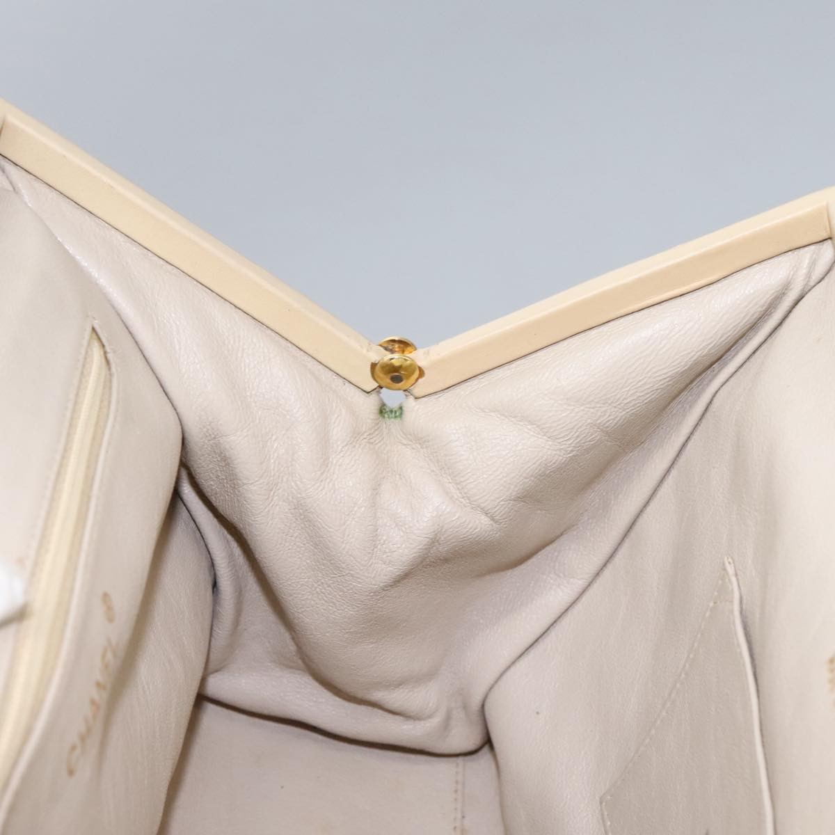 Chanel Vintage Clutch - Brandsamsara