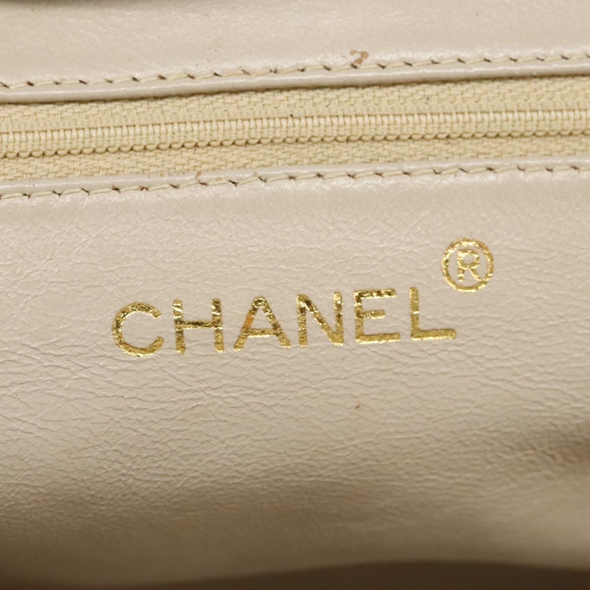Chanel Vintage Clutch - Brandsamsara