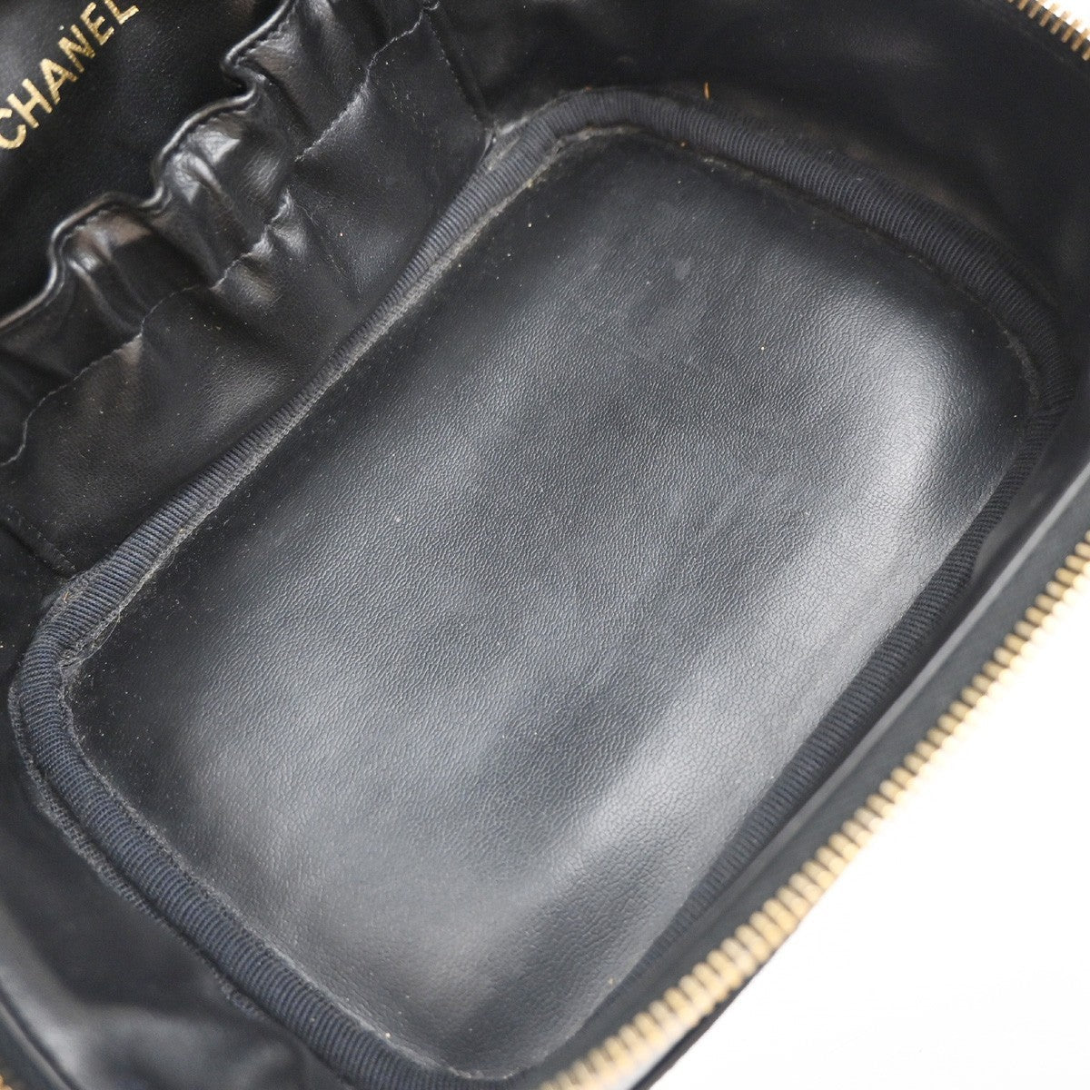 Chanel Vintage Cosmetic Case - Brandsamsara