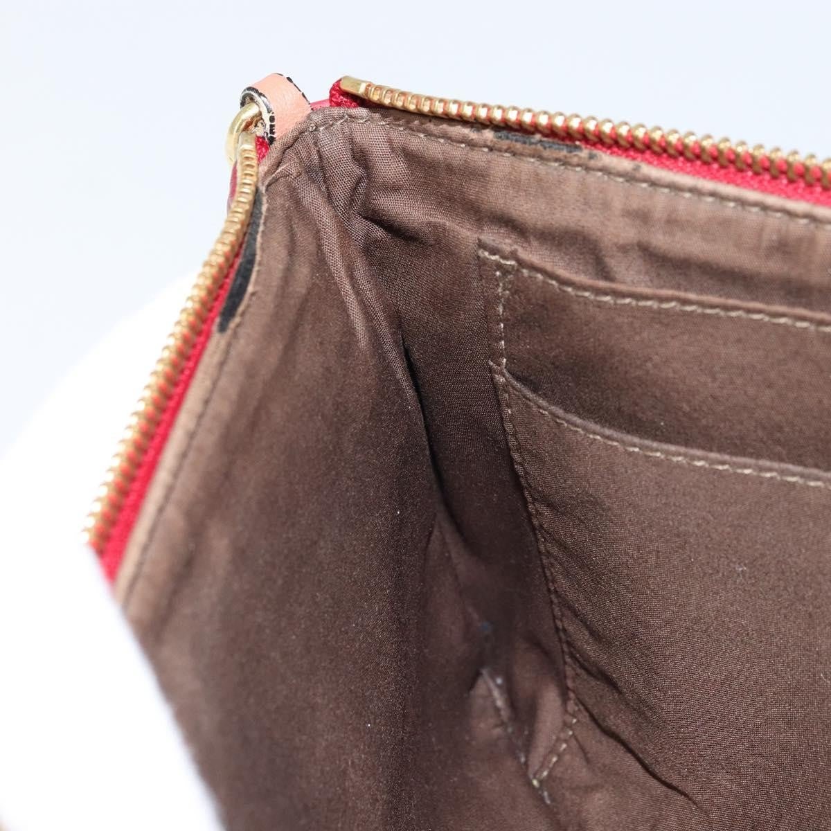 Chloe Envelope Wallet on Chain - Brandsamsara