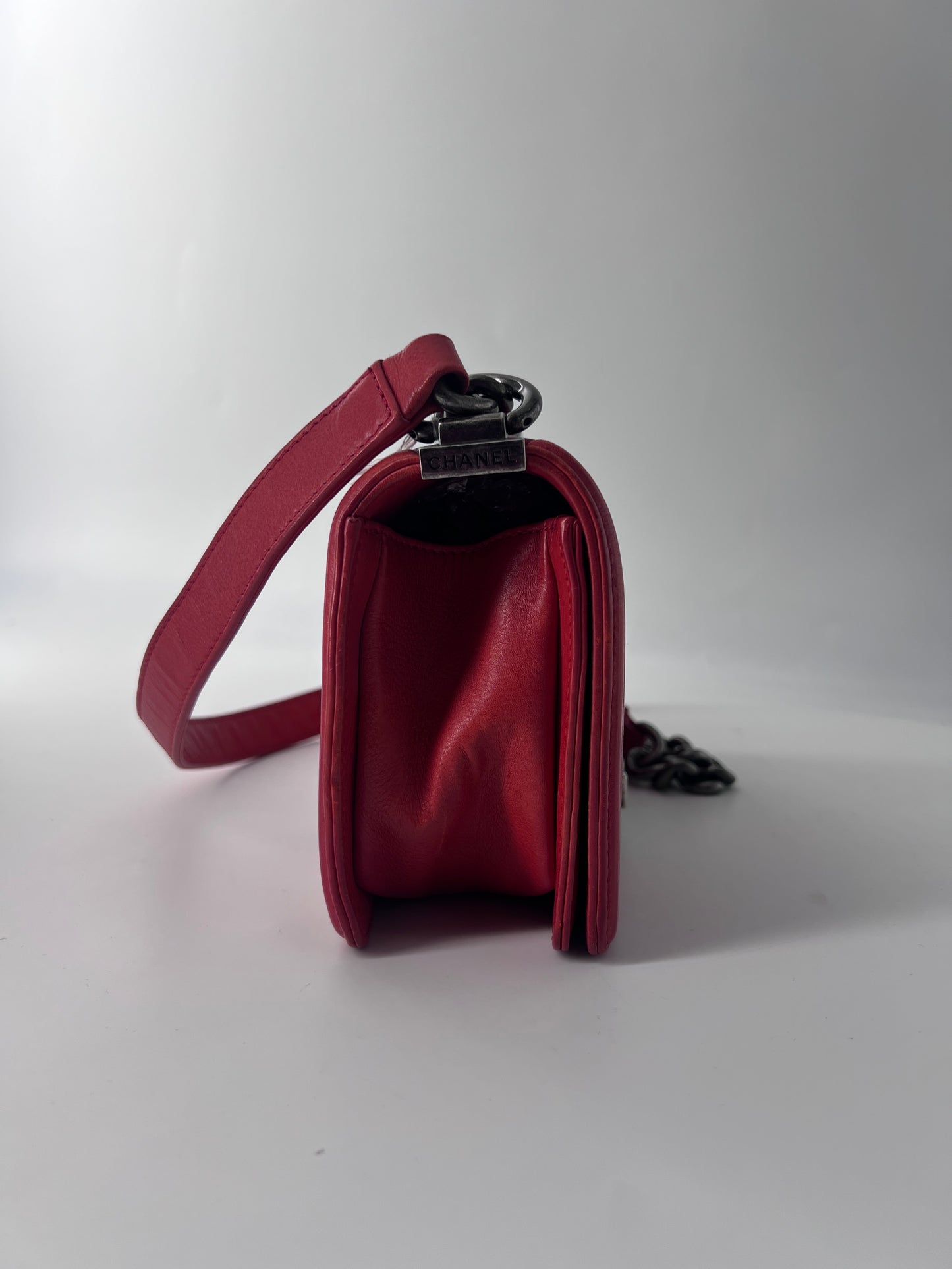 Chanel Boy Flap Bag Quilted Lambskin, RED, LEATHER, Shoulder bag