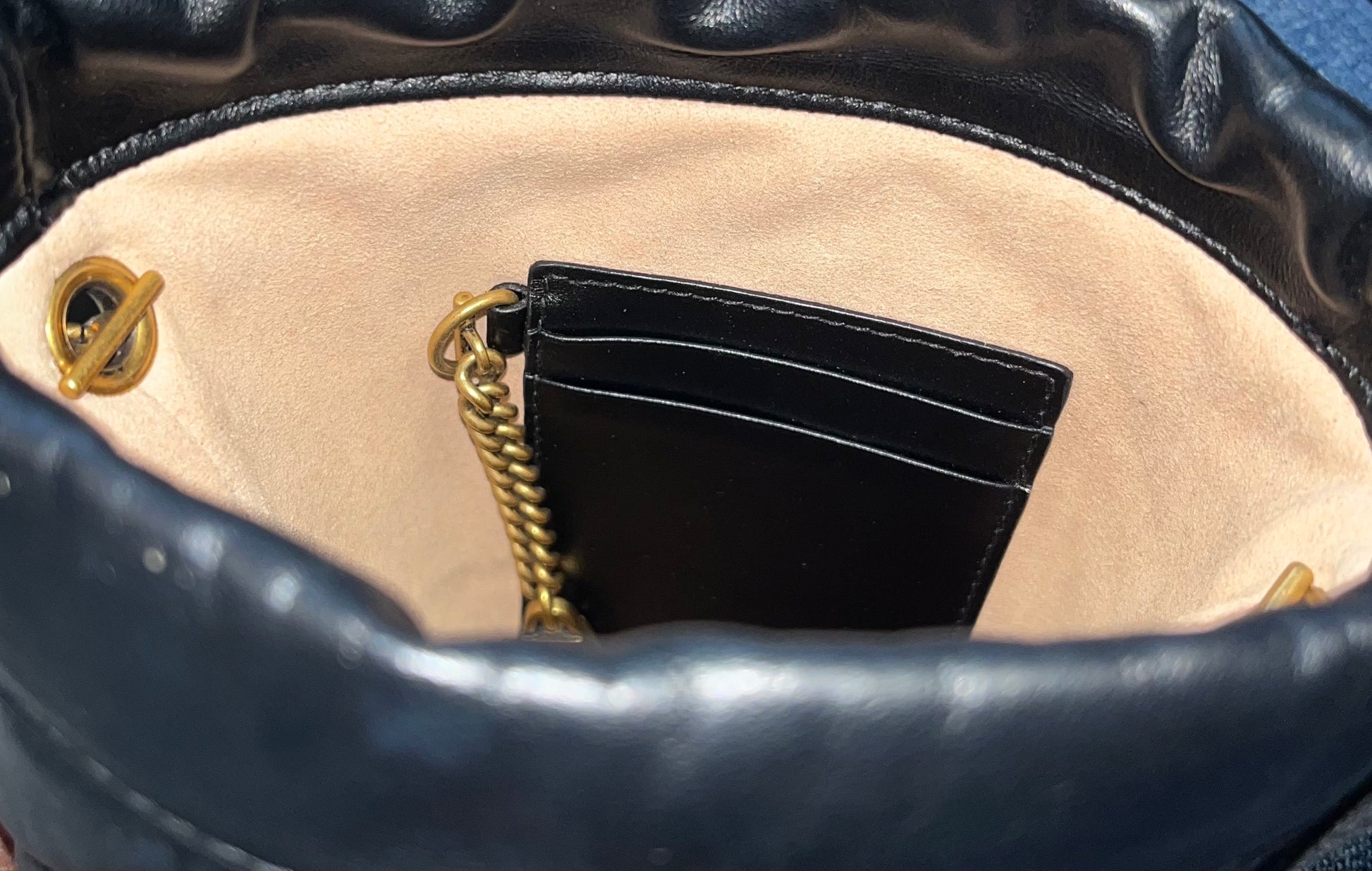 Gucci GG Marmont Bucket Matelasse Leather, Black, Leather, Handbag
