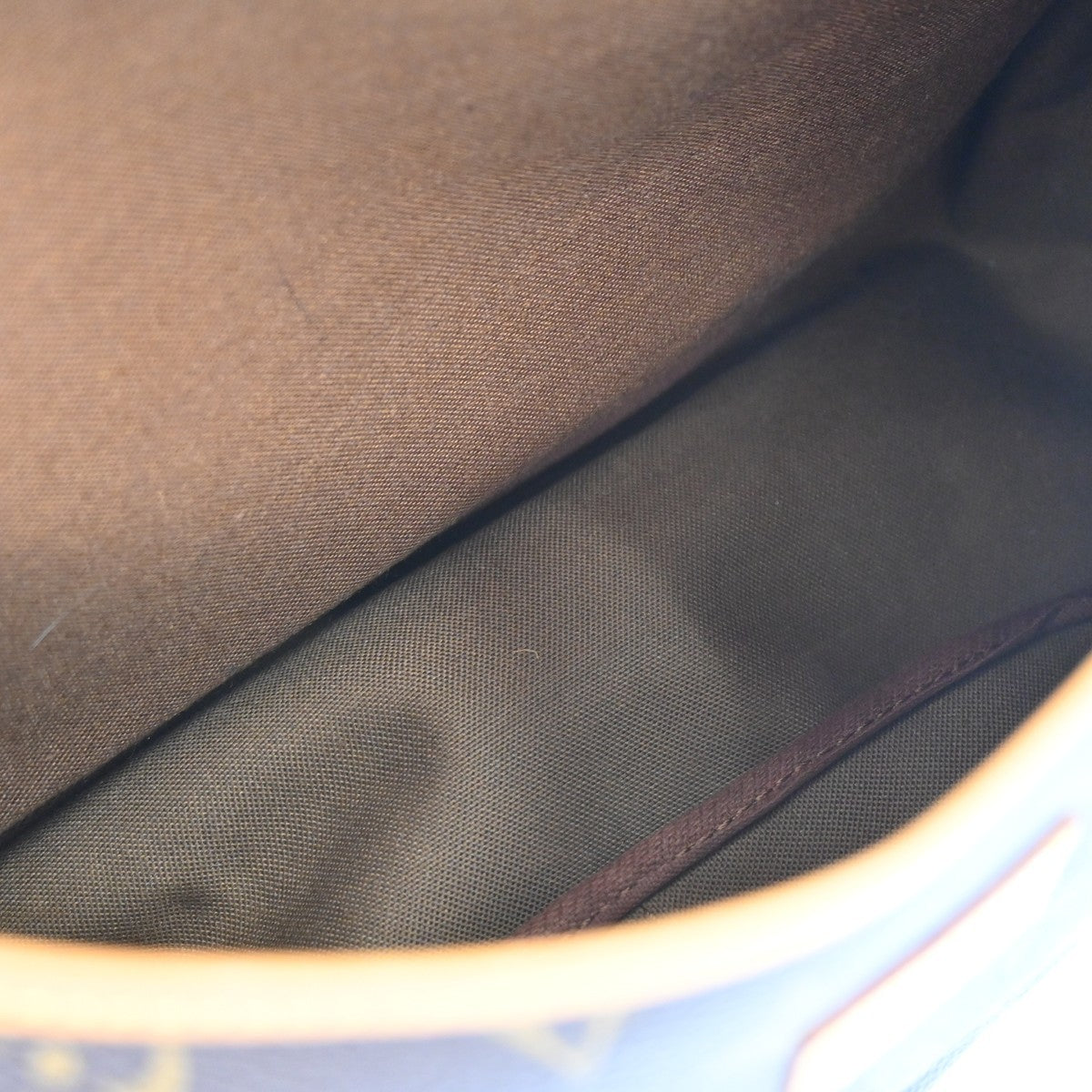 Louis Vuitton Saumur Monogram, Brown, Canvas, Shoulder Bag