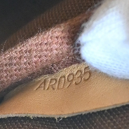 Louis Vuitton Saumur Monogram, Brown, Canvas, Shoulder Bag