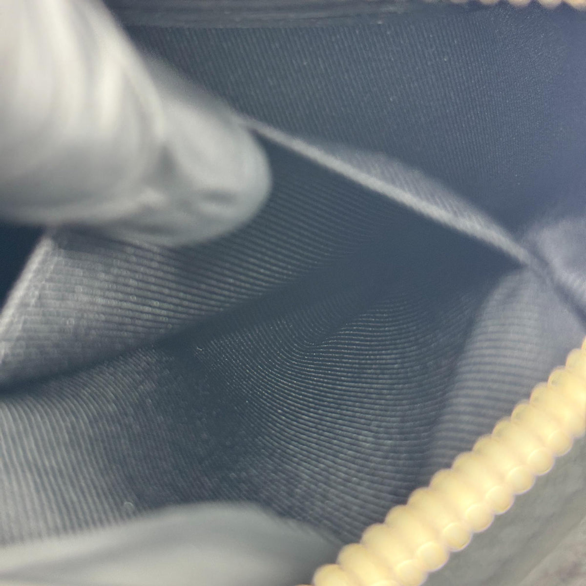 Louis Vuitton Kasai Clutch Taiga Leather, Black, Leather, Clutch