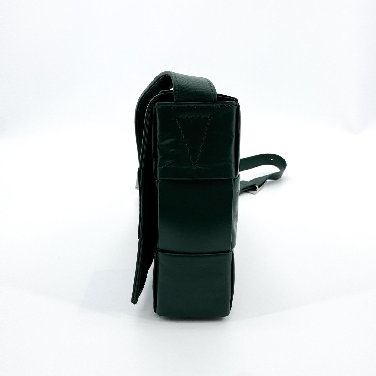 Bottega Veneta Cassette Maxi Intrecciato Leather, Green, Leather, Crossbody Bag