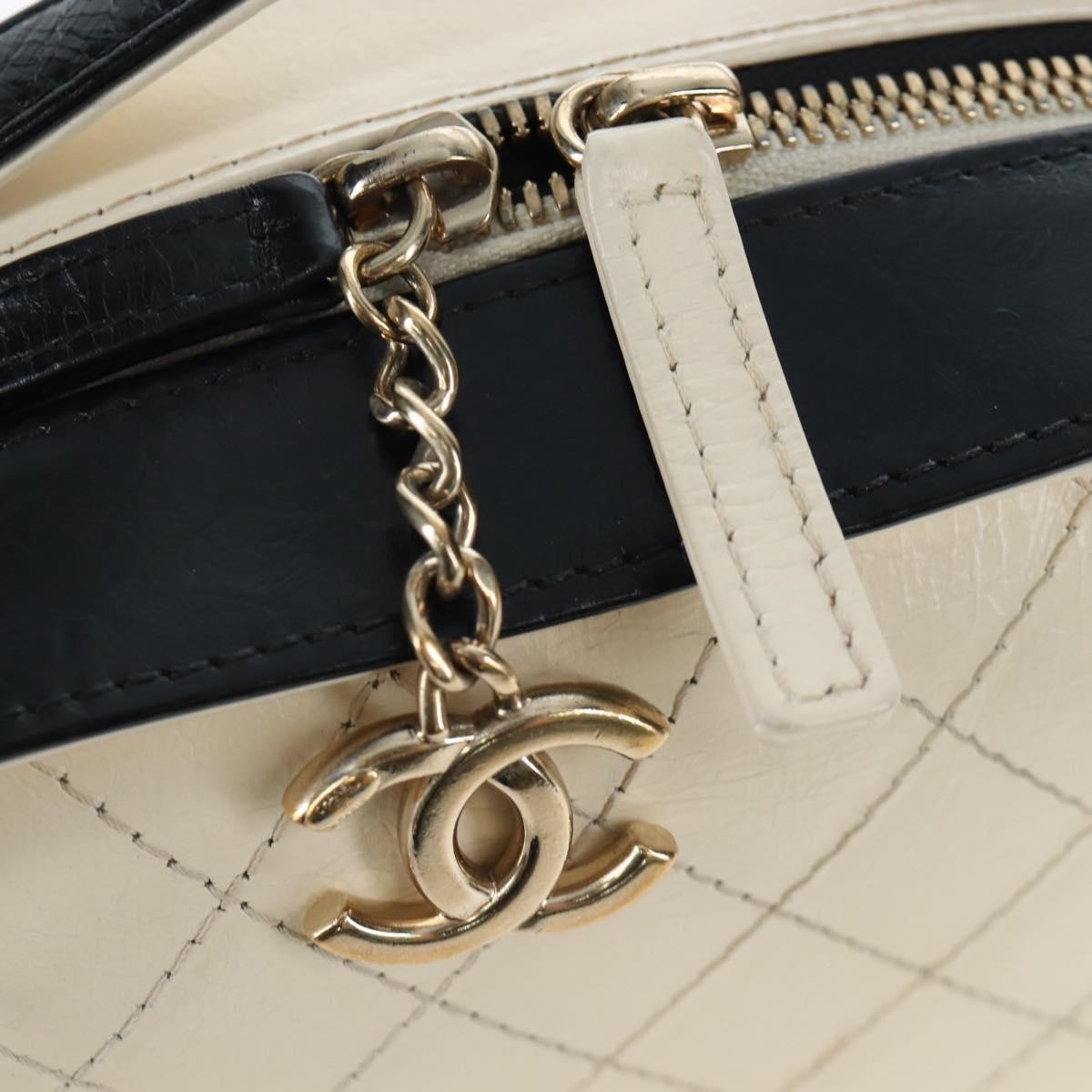 Chanel Vanity Case Quilted Crumpled Calfskin, White, Leather, Handbag