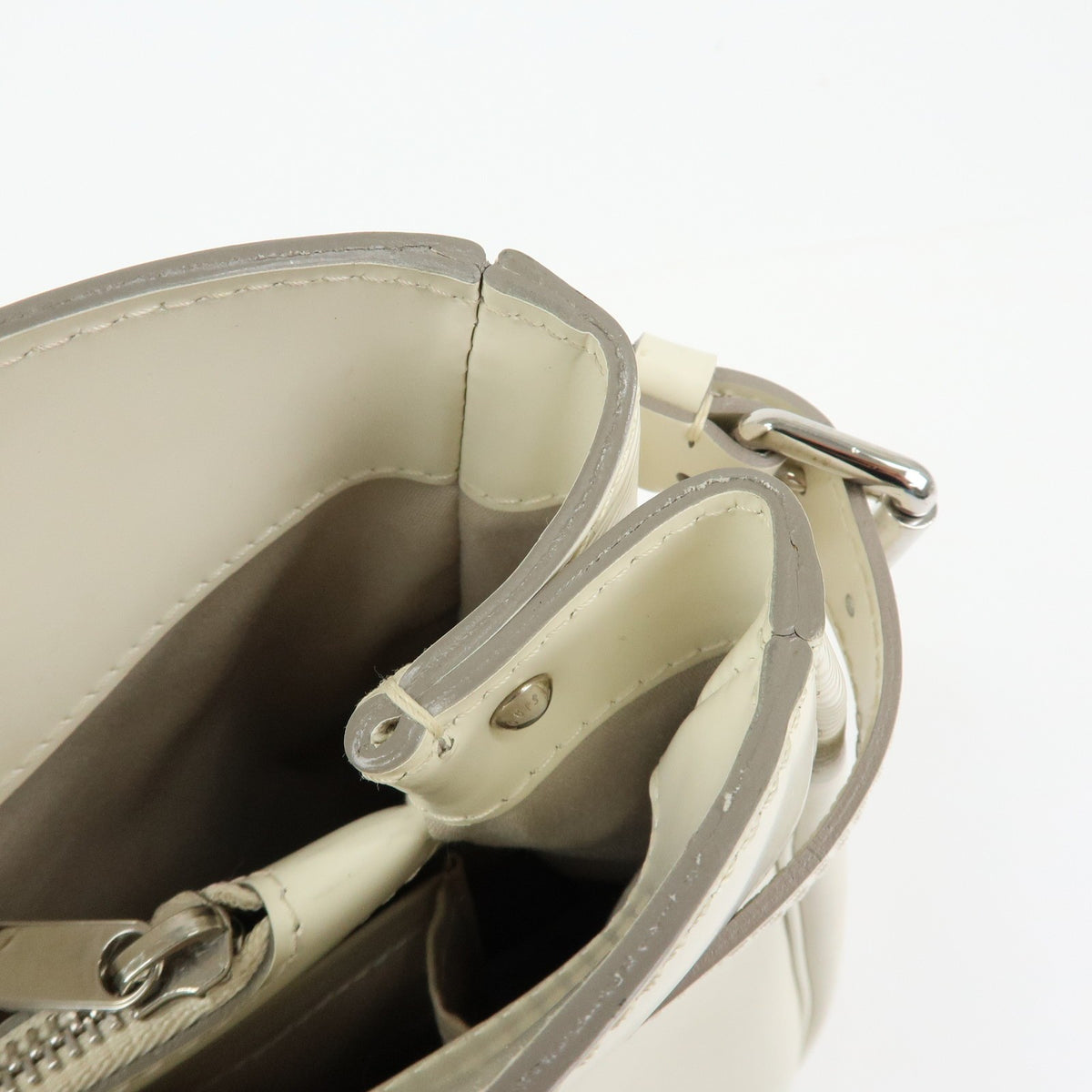 Louis Vuitton Passy Epi Leather, White, Leather, Tote Bag