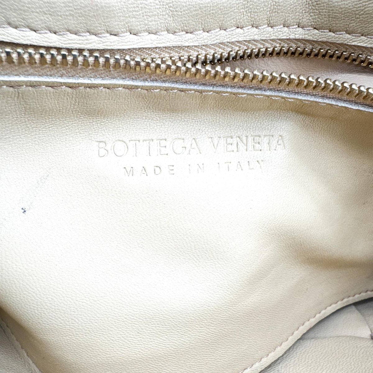 Bottega Veneta Cassette Maxi Intrecciato Leather, Beige, Leather, Crossbody Bag