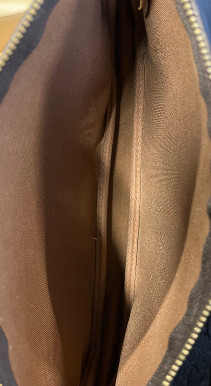 Louis Vuitton Pochette Accessoires Monogram Canvas, BROWN, CANVAS, Clutche & pouche