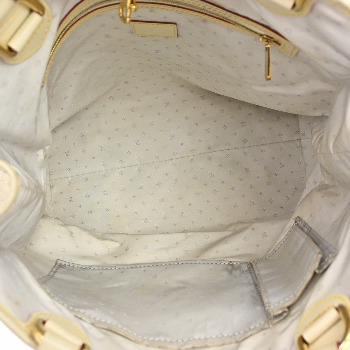 Louis Vuitton Suhali Le Majestueux Leather, White, Leather, Handbag