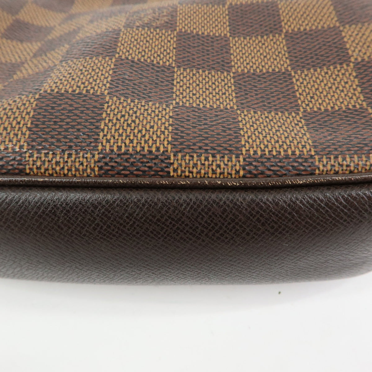Louis Vuitton Trousse Make Up Damier, Brown, Canvas, Clutch