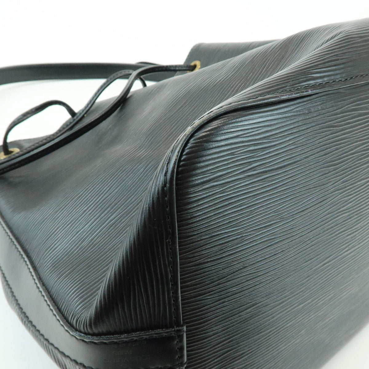 Louis Vuitton Petit Noe Epi Leather, Black, Leather, Handbag