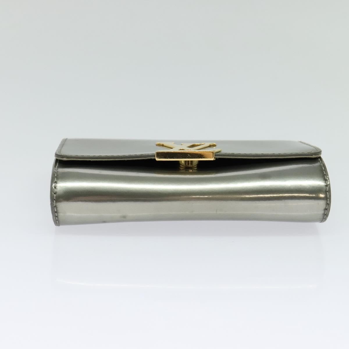 Louis Vuitton Chain Louise Clutch Patent, Silver, Patent Leather, Clutch