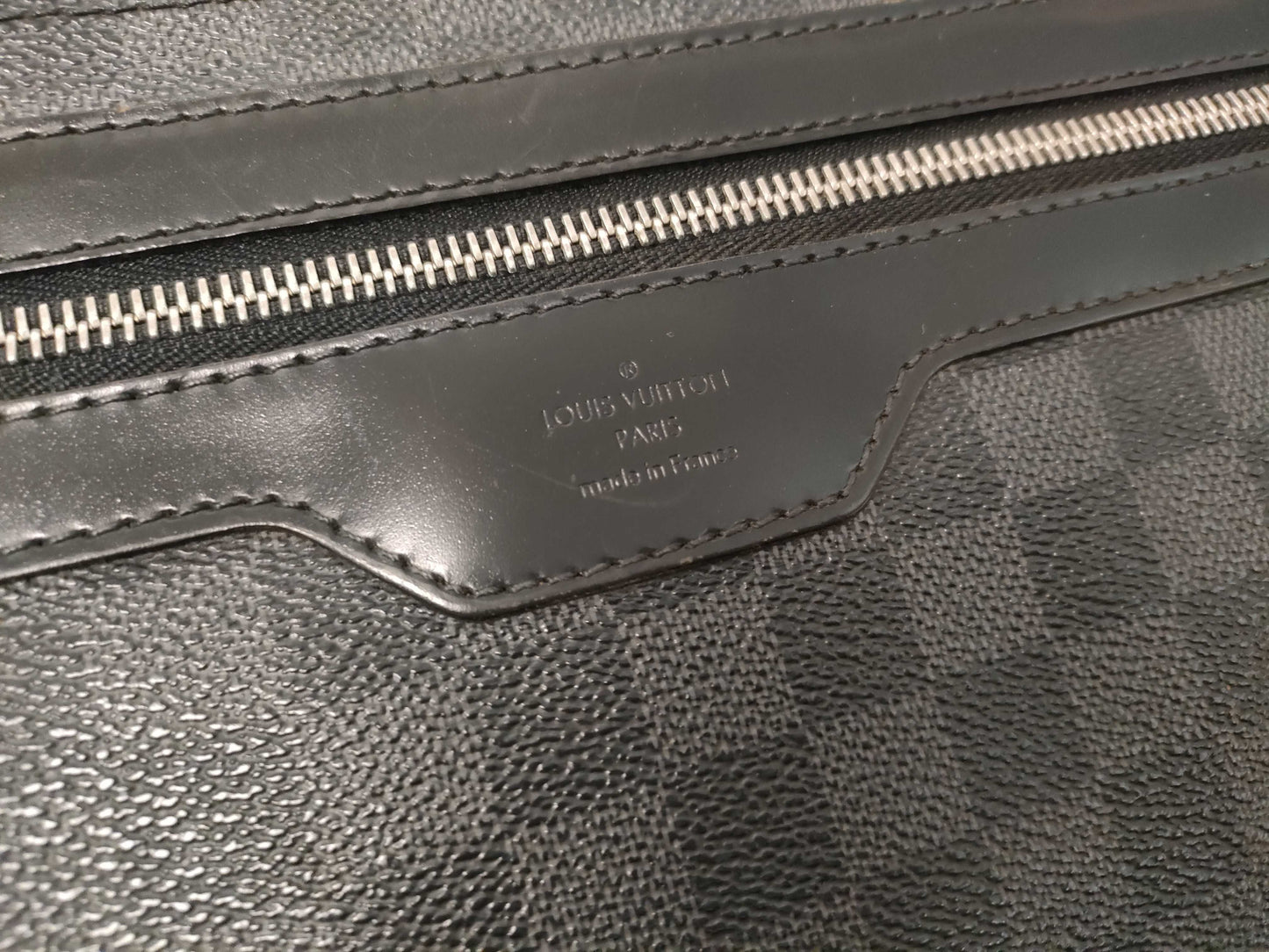Louis Vuitton Daniel Messenger Damier Graphite, Black, Canvas, Shoulder Bag