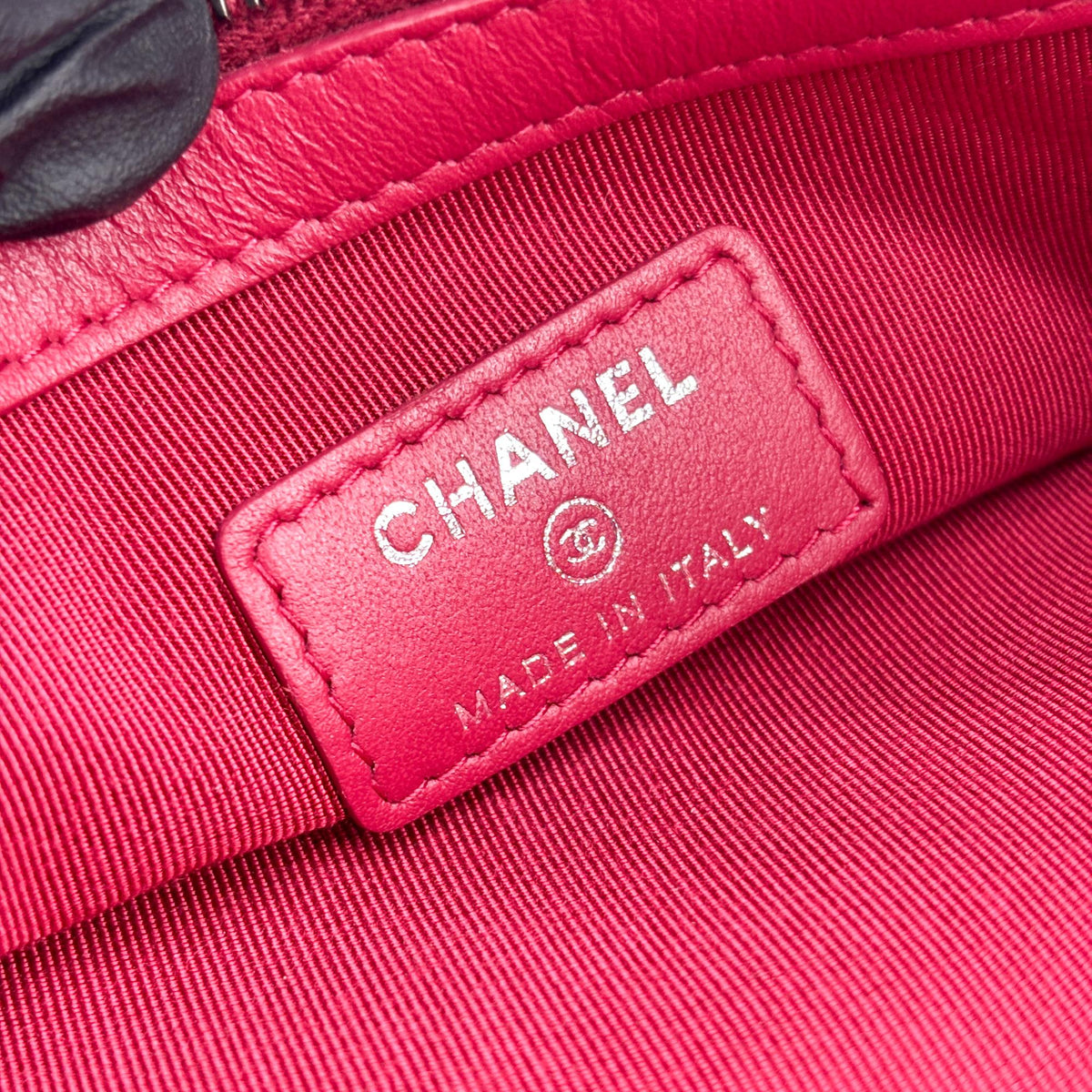 Chanel Gabrielle O Case Clutch Quilted Aged Calfskin, White, Leather, Clutch