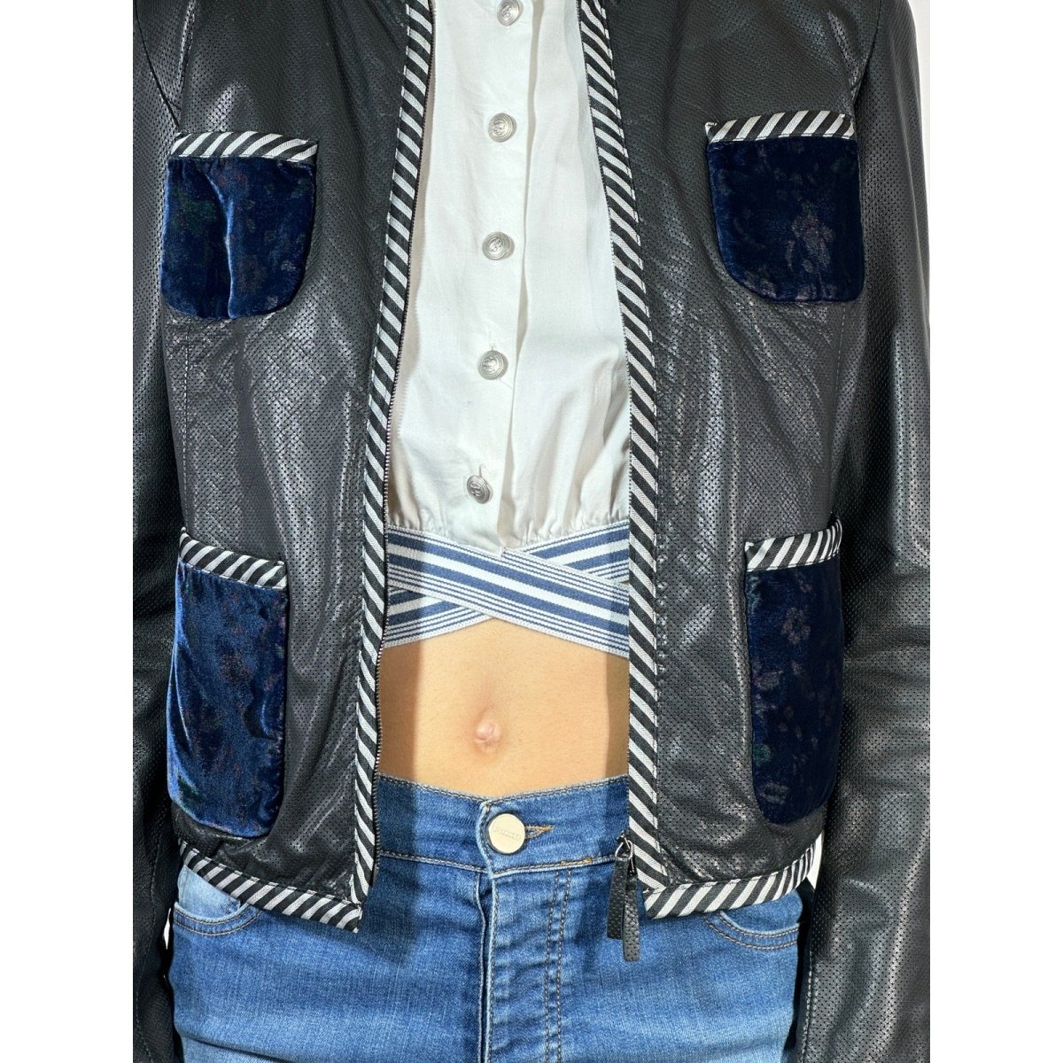 Emporio Armani Leather Jacket - Brandsamsara