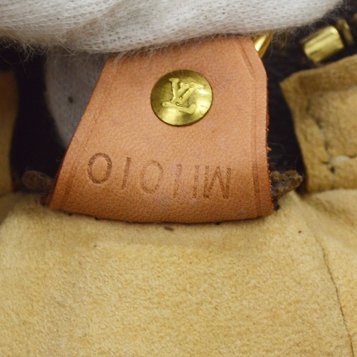 Louis Vuitton Looping Monogram Canvas, Brown, Canvas, Handbag