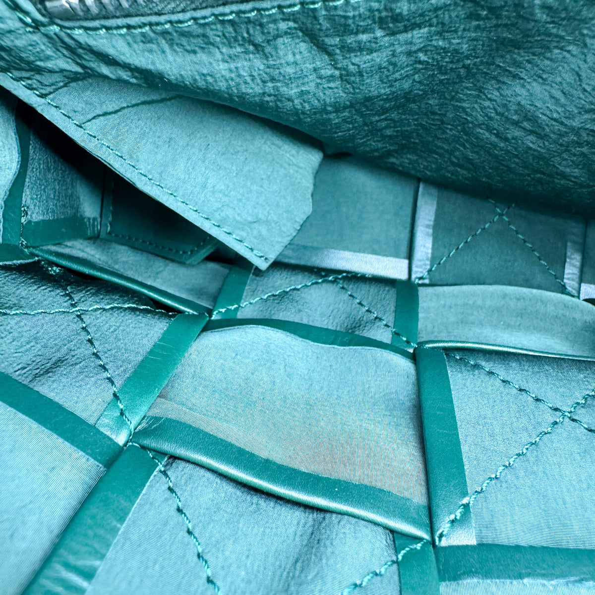 Bottega Veneta Cassette Maxi Intrecciato Leather, Green, Leather, Crossbody Bag