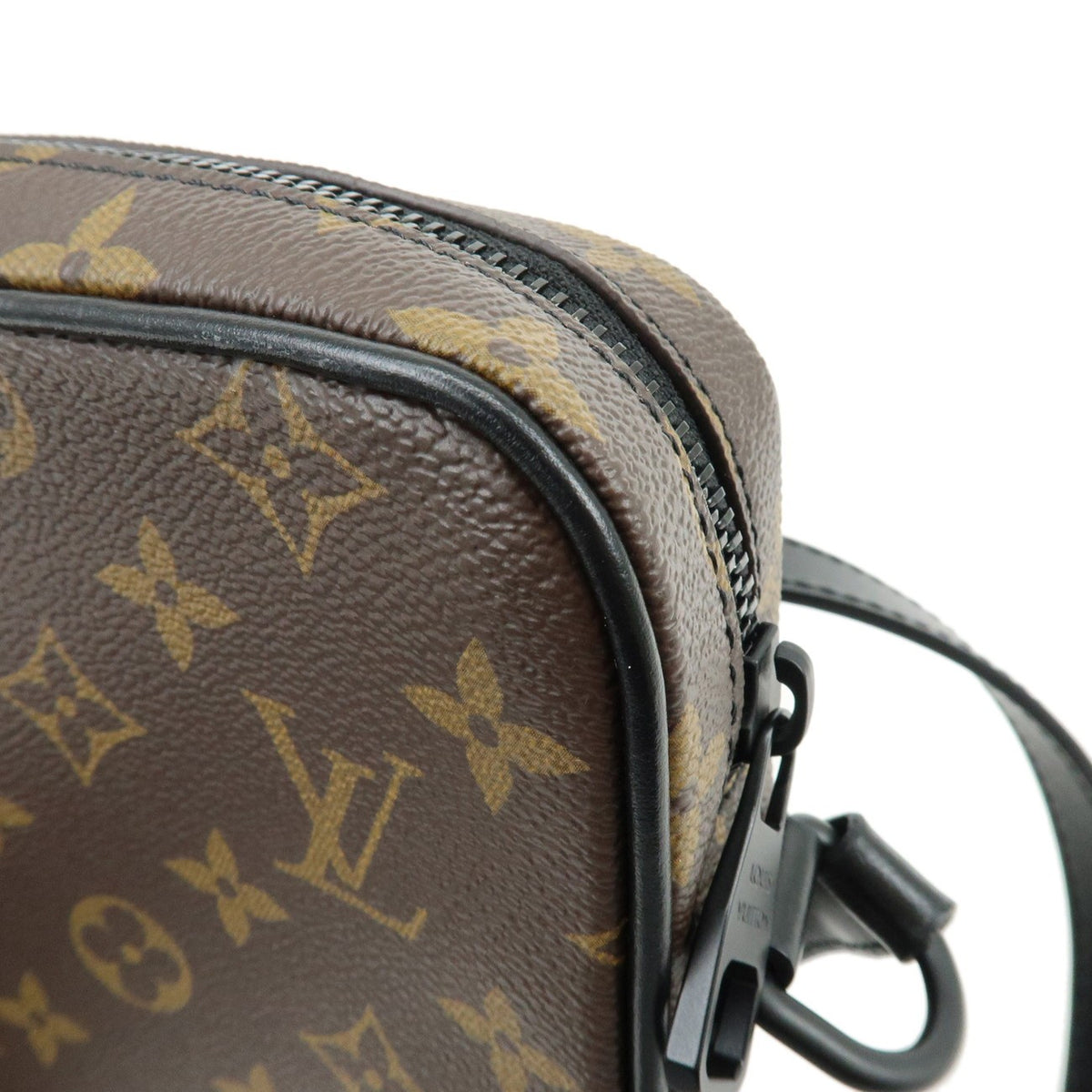 Louis Vuitton Christopher Wearable Macassar Monogram Canvas, Brown, Canvas, Crossbody Bag