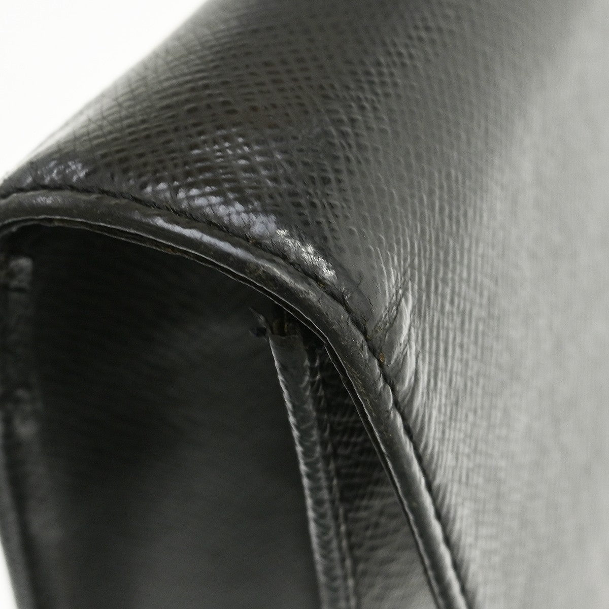 Louis Vuitton Porte-Documents Angara Taiga Leather, Black, Leather, Briefcase