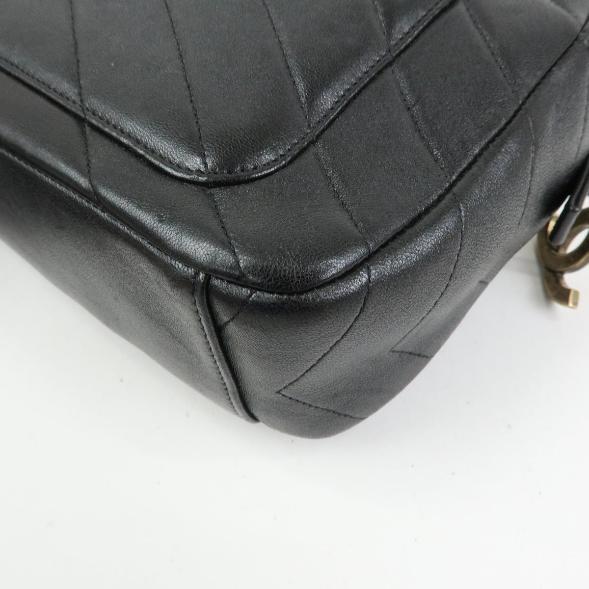 Chanel Camera Chevron Lambskin, Black, Leather, Handbag