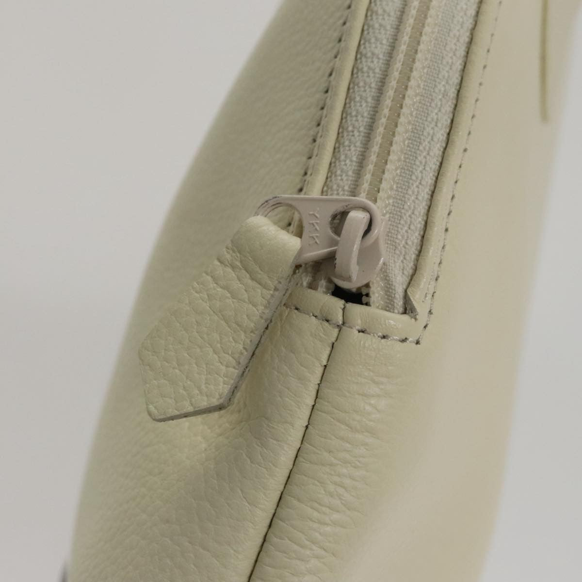 Saint Laurent Vintage Leather, White, Leather, Handbag