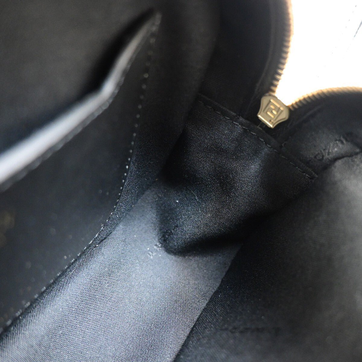 Fendi Camera Bag - Brandsamsara