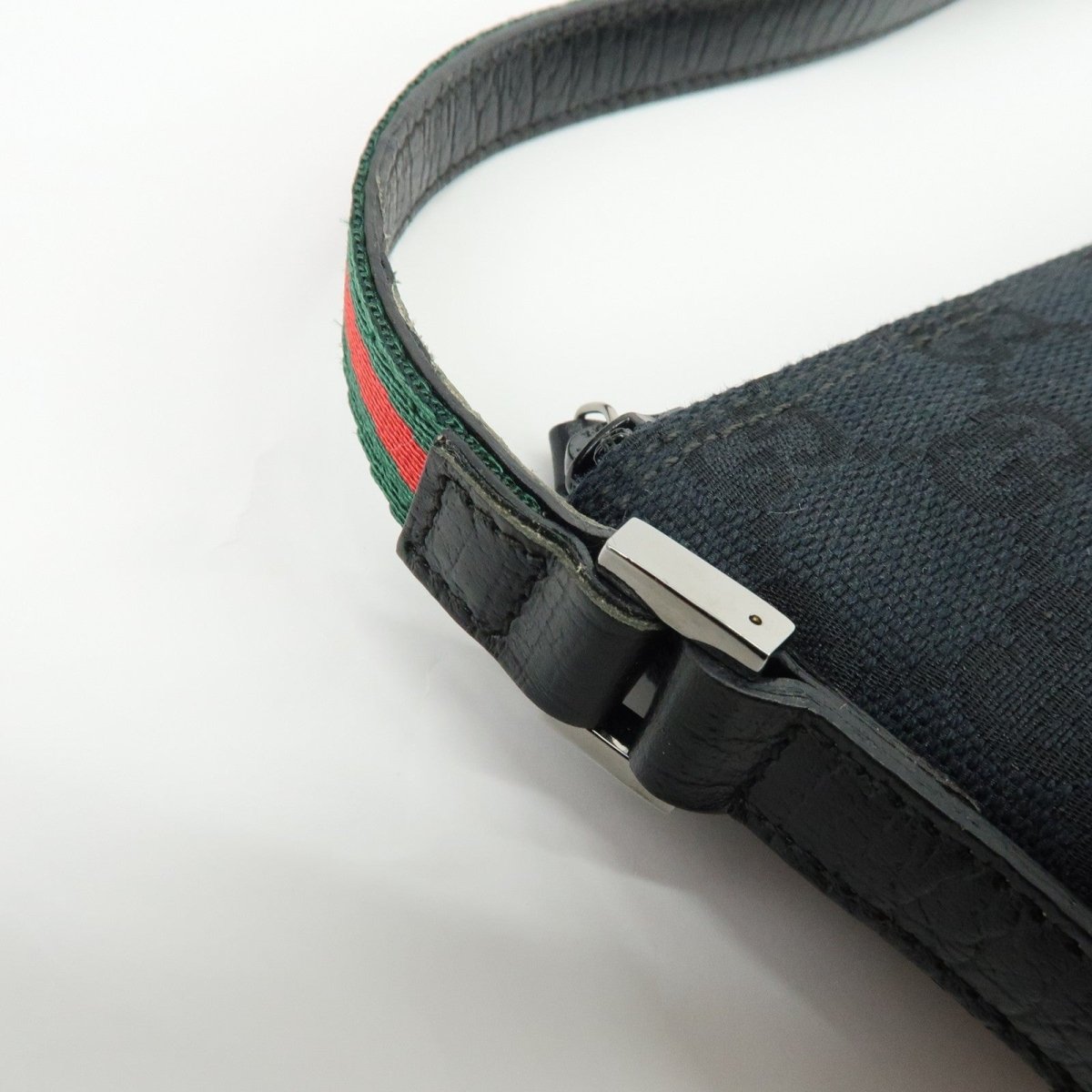 Gucci Boat Pochette - Brandsamsara
