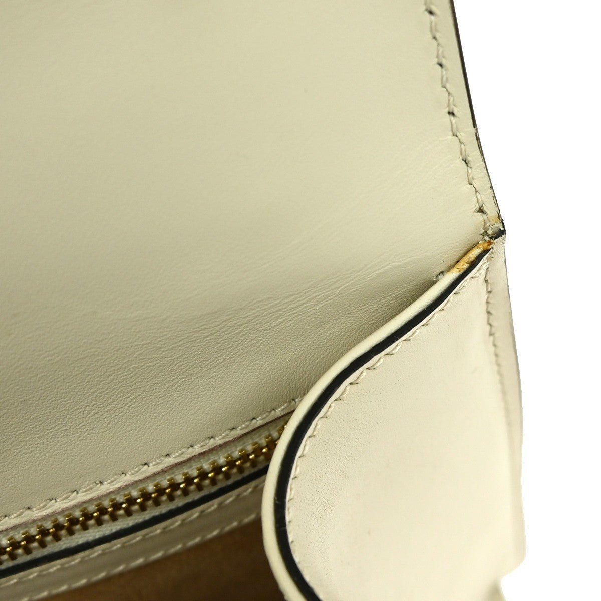 Gucci Sylvie Shoulder Bag - Brandsamsara
