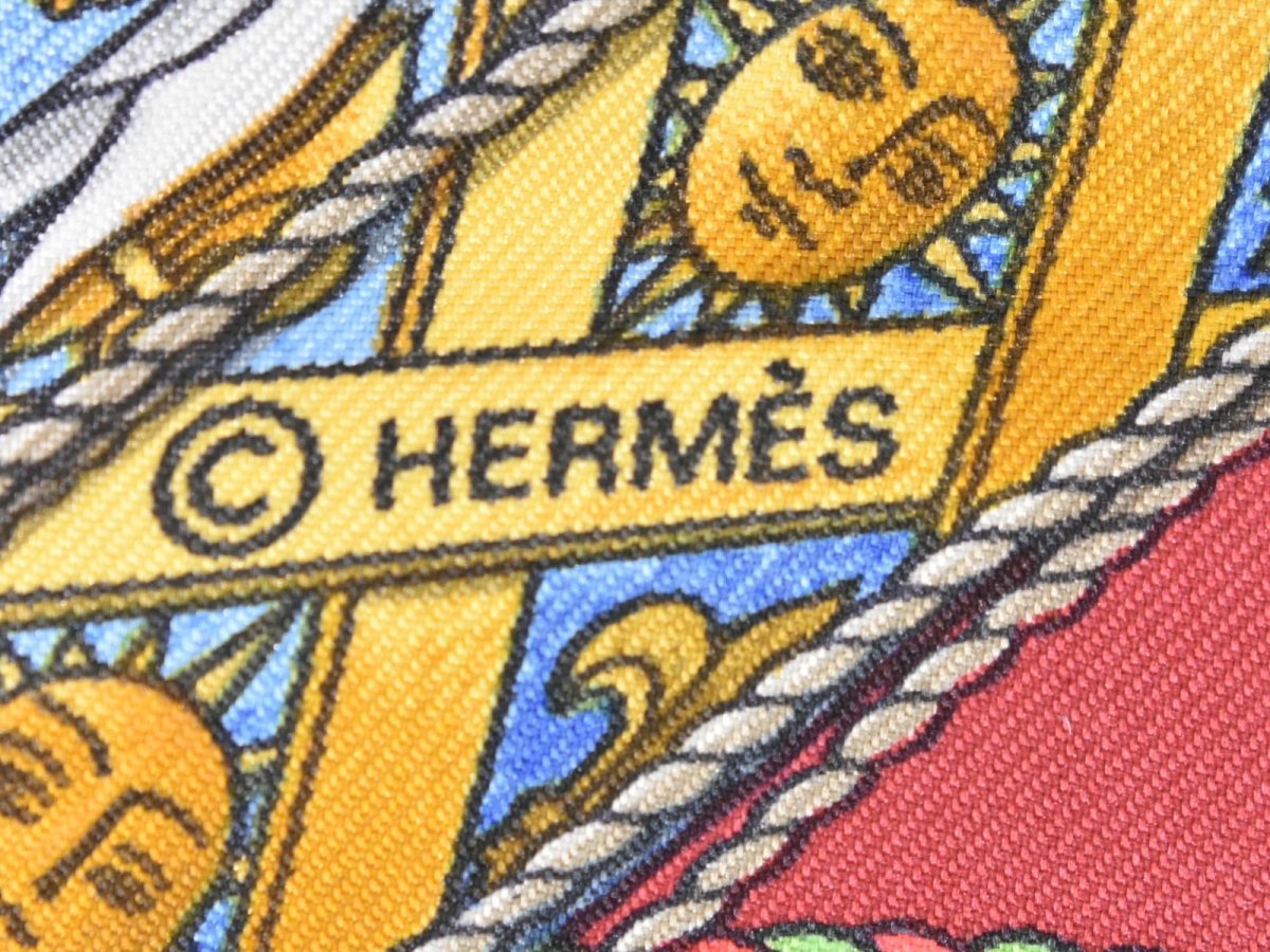 Hermes Carré 90 - Brandsamsara