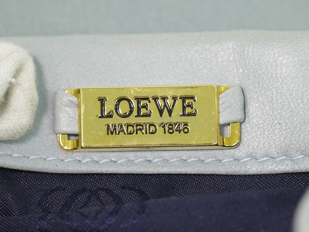 Loewe Vintage Crossbody - Brandsamsara