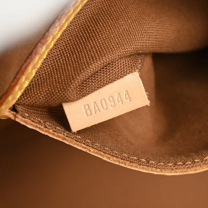 Louis Vuitton Alma Handbag - Brandsamsara