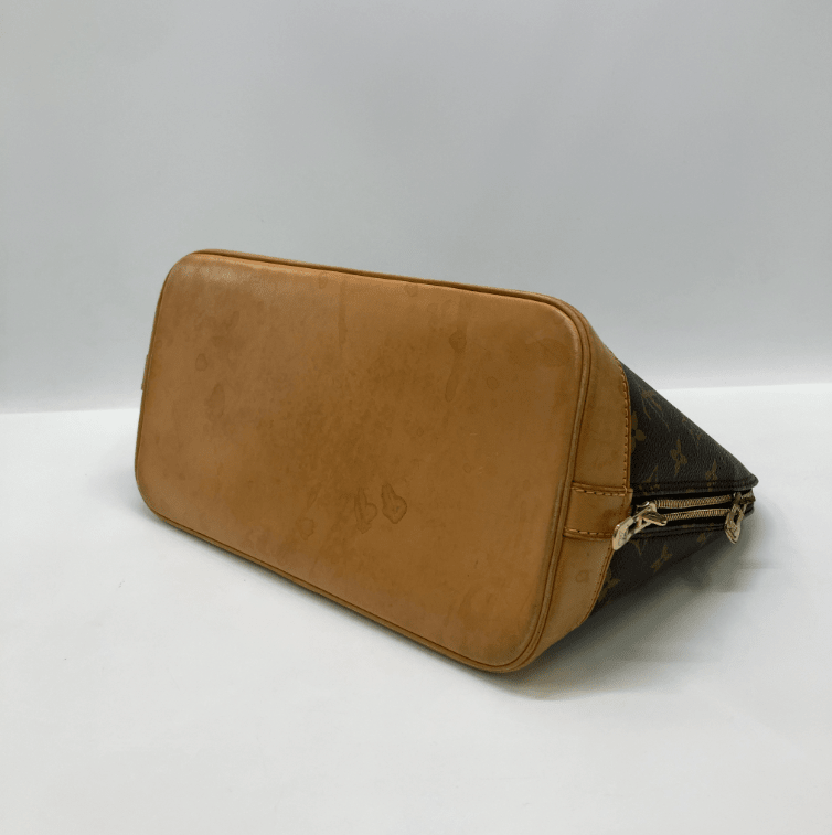 Louis Vuitton Alma Handbag - Brandsamsara