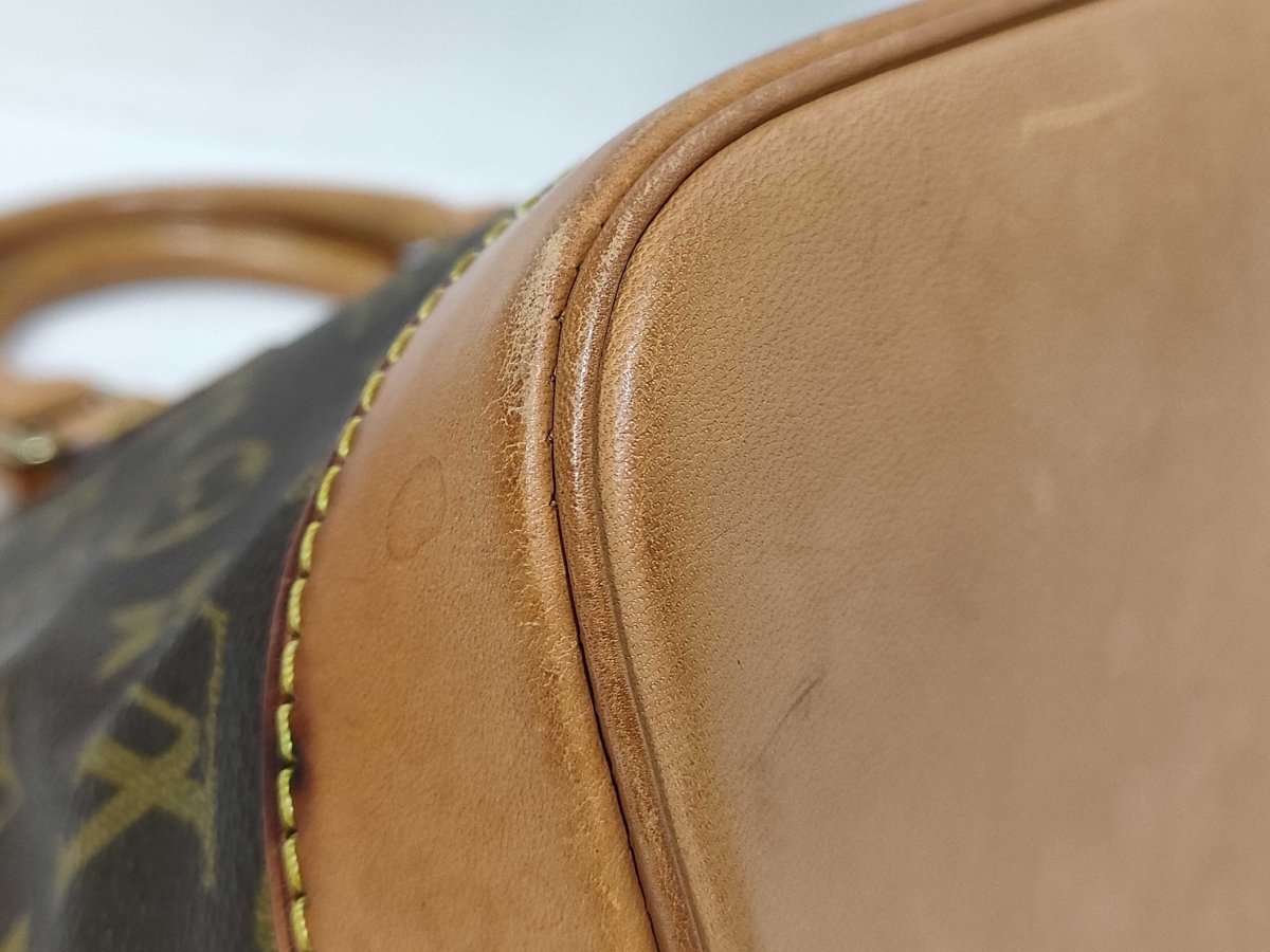 Louis Vuitton Alma Handbag - Brandsamsara