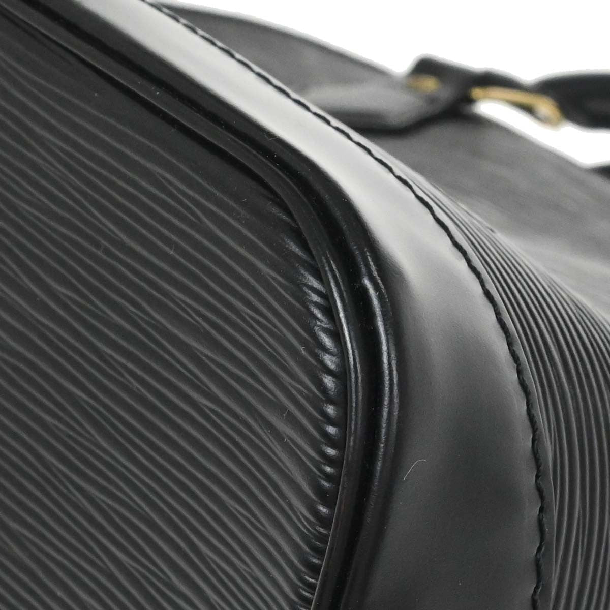 Louis Vuitton Alma Handbag - Brandsamsara