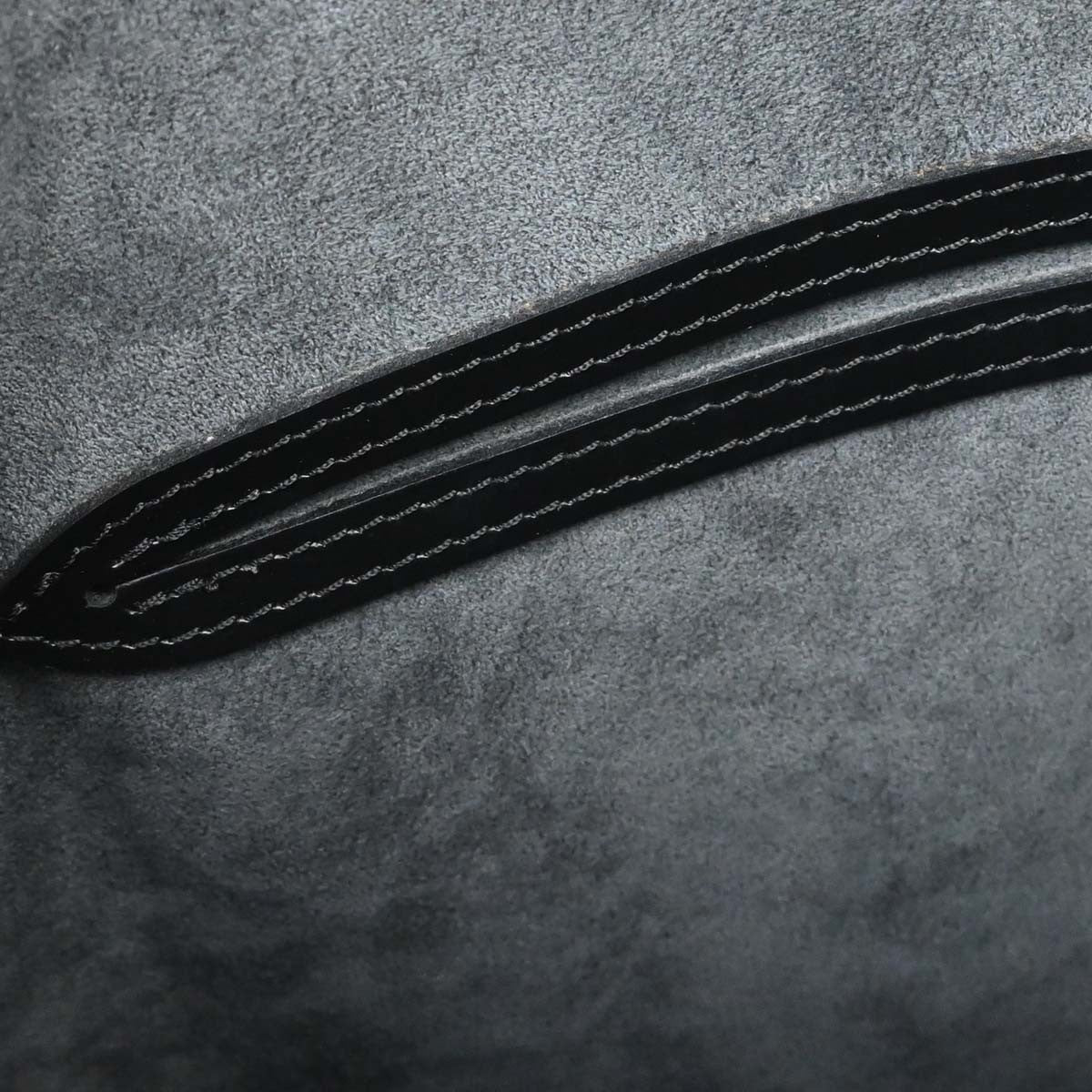 Louis Vuitton Alma Handbag - Brandsamsara