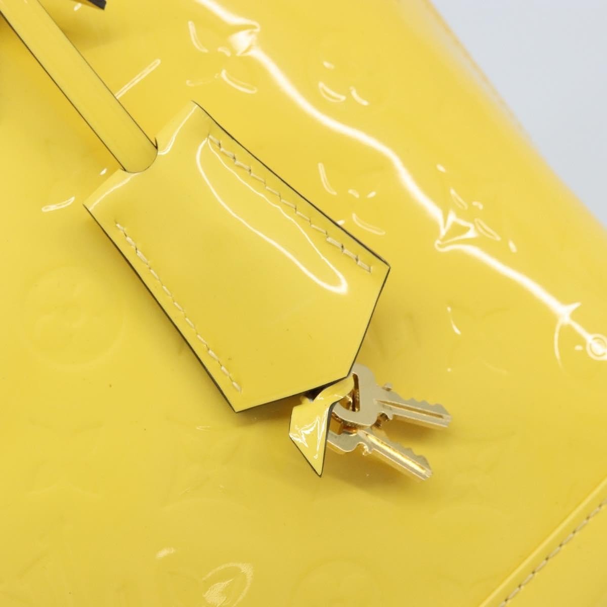 Louis Vuitton Alma Handbag - Brandsamsara