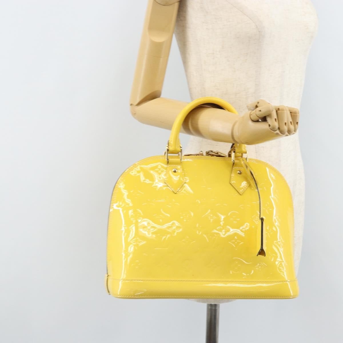 Louis Vuitton Alma Handbag - Brandsamsara