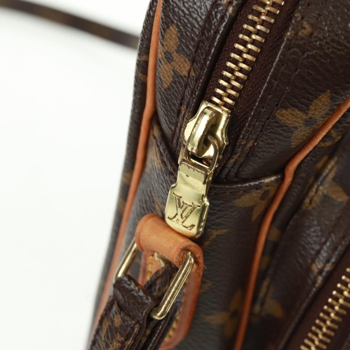 Louis Vuitton Amazone Bag - Brandsamsara