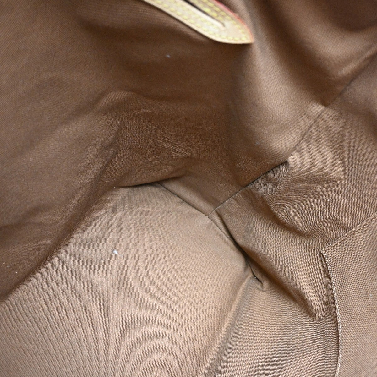 Louis Vuitton Aventure Practical Duffle Bag - Brandsamsara